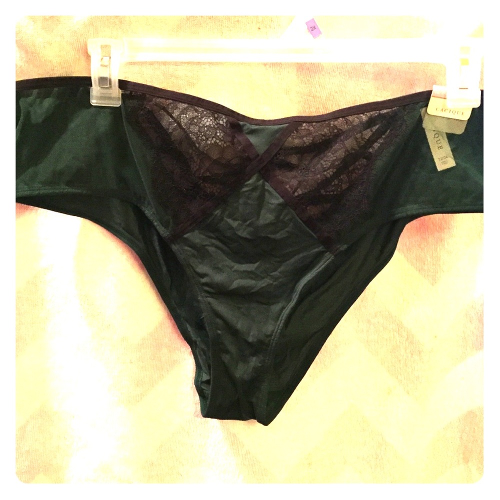 New CACIQUE panty green/black, lattice back 22/24